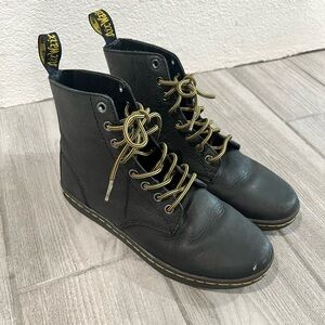Dr. Martens Leather Lace Up Tobias Combat Boots Size EU 41, men’s 8, women's 9.